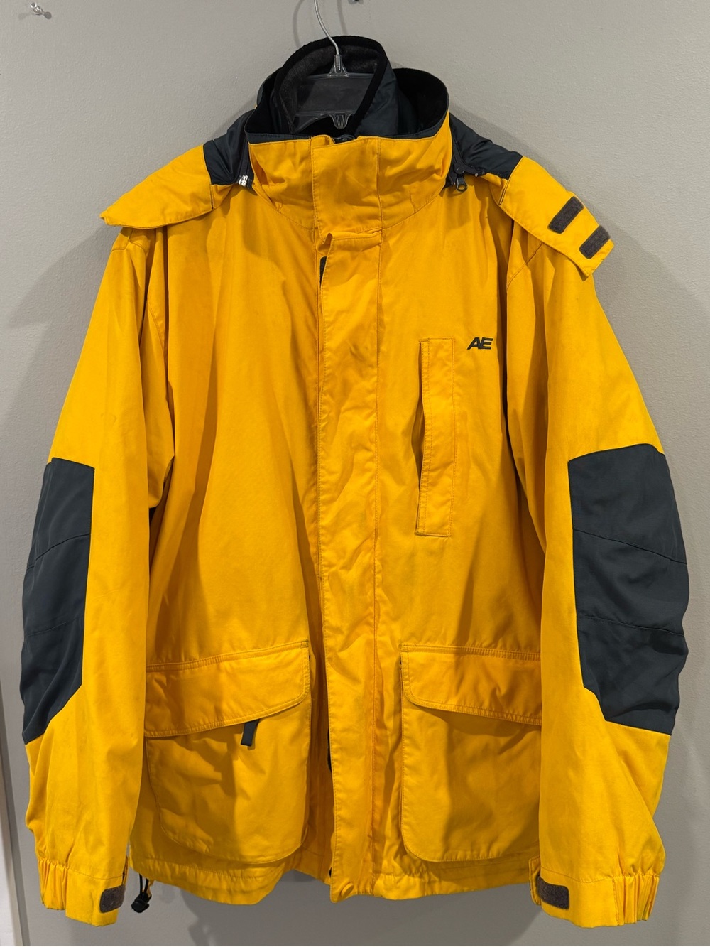 American Eagle Performance 2 in 1 Hooded Ski Jacket Men’s Large Winter